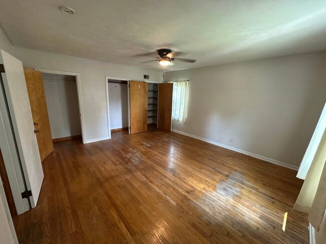 Photo - 1724 Kenton St