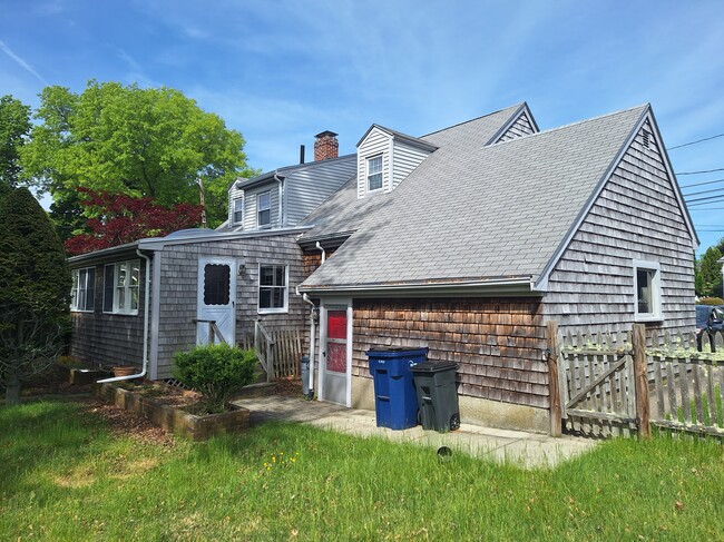 Photo - 105 Keith St