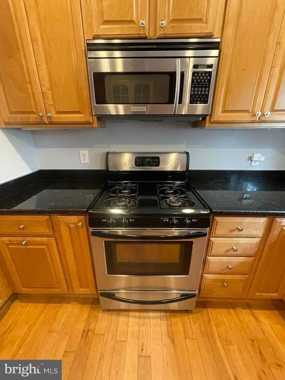 Photo - 111 N Rose St