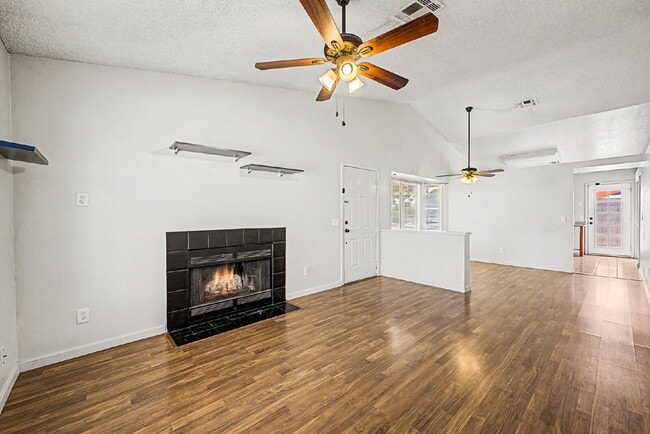 Photo - Welcome home to this charming 2-bedroom, 2-bath residence in the heart of Chandler! Unit 1041