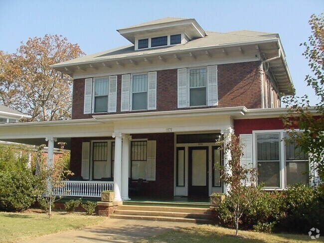 Building Photo - 2 Bed 2 bath house on South Milledge Ave