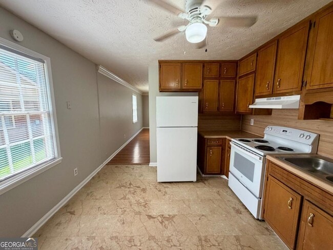 Photo - 1780 Southgate Ln SE