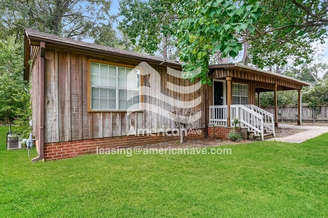 Photo - 315 Iris Ave