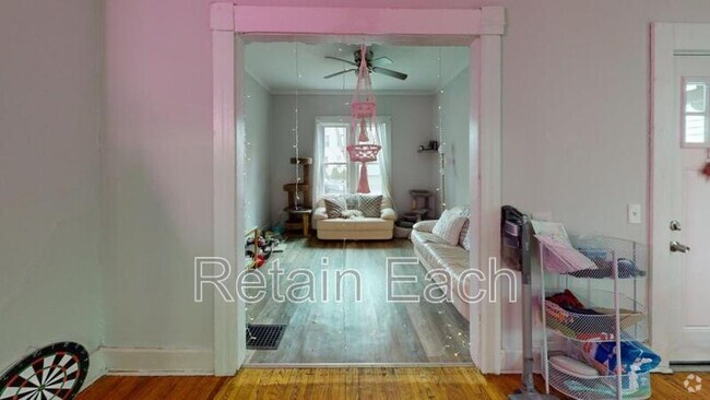 Building Photo - 227 Hamilton St Rental