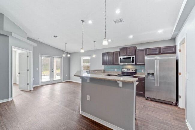 Photo - 229 Croft Cir