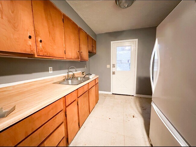 Photo - Chamber St Unit 104B