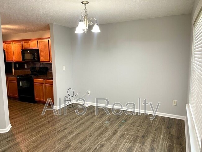 Photo - 101 Prattling Ct