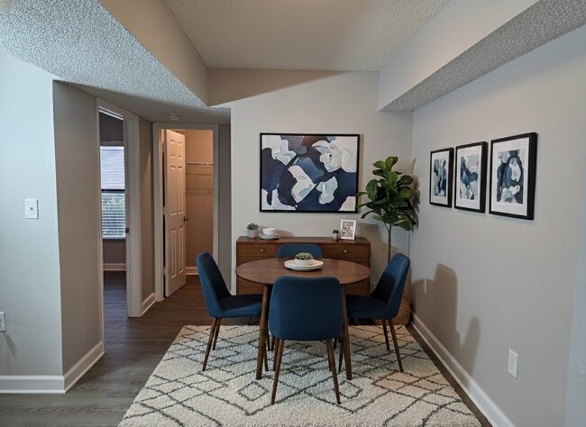 The Palms of Clearwater Dining Room (virtually staged)