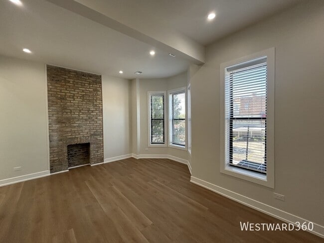 Building Photo - 805 W Weed St Unit #3W