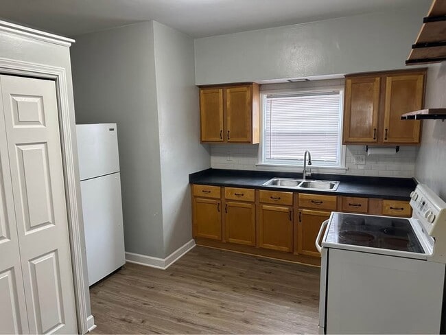 Building Photo - 2664 S Greeley St Unit 2664A Rental