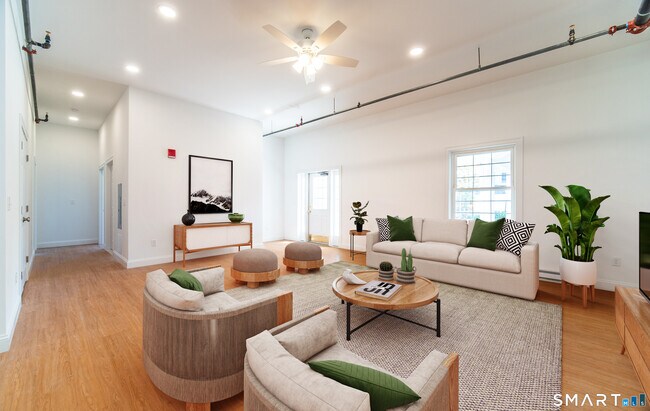 Photo - 1154 Poquonnock Rd