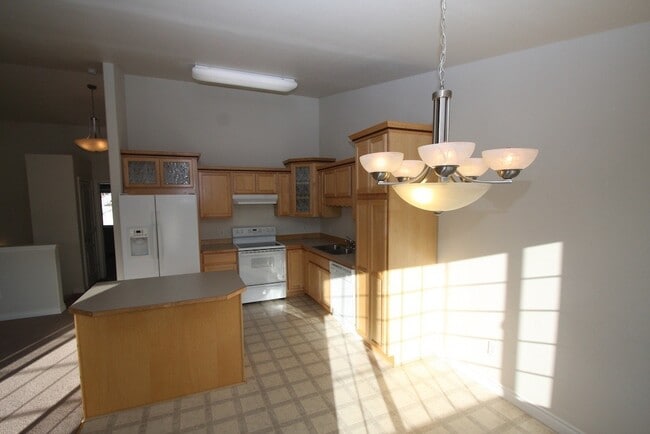Photo - 3 Bedroom Duplex-Style Condo near JBER!