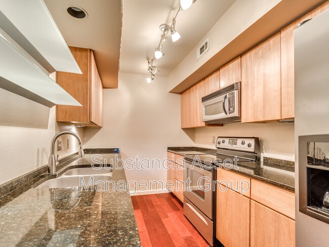 Photo - 600 NW 4th St Unit 319N