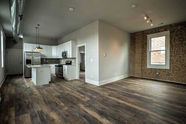 Photo - 1750 W 21st Pl Unit 2