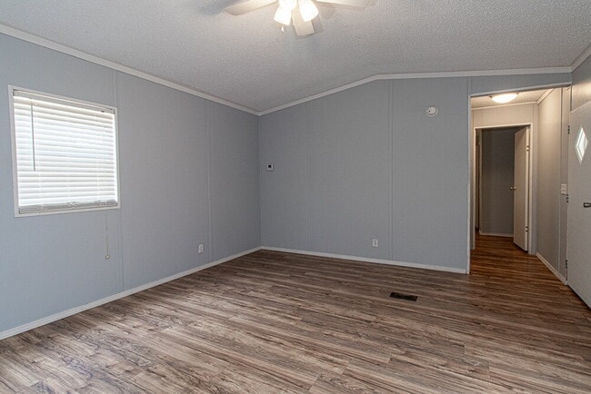 Photo - "Charming 2-Bed, 2-Bath Mobile Home Retrea...