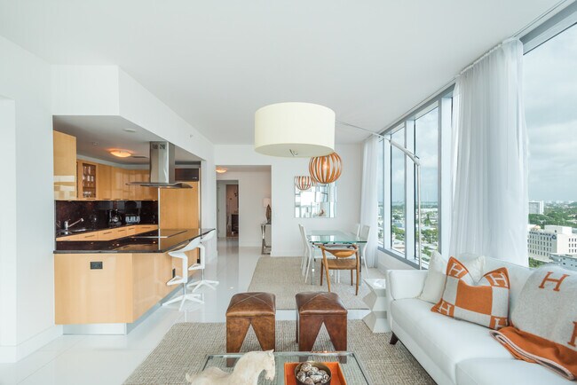 Photo - 6899 Collins Ave Unidad # 1605