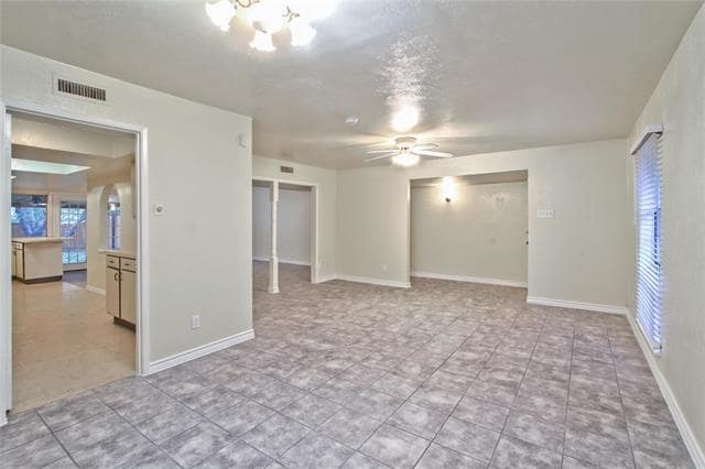 Photo - 1000 Windy Meadow Dr