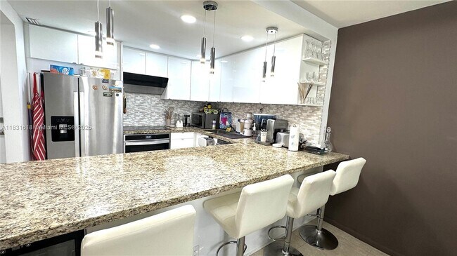 Photo - 1801 S Ocean Dr Unidad 642