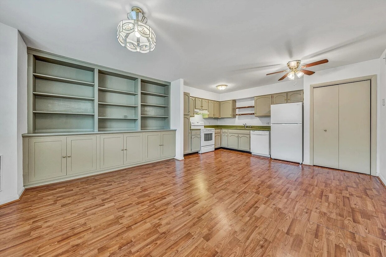 Photo - 5260 Crossbow Cir (Cave Spring, VA)