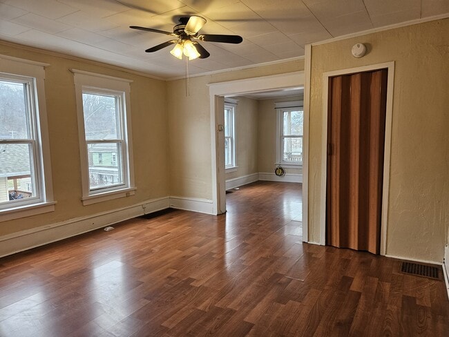 Photo - 355 Reynolds Ave