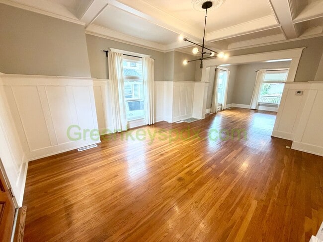 Photo - 4320 SE Holgate Blvd