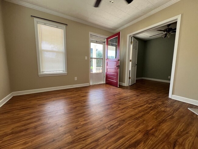 Photo - 1726 Starkweather Ave Unit 1726 Starkweather Ave Lower