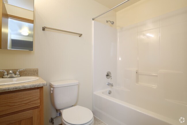 Cascade West Apartment Homes