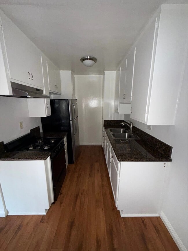 4524 S Slauson Ave Unit 4