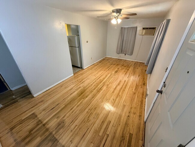 Photo - 574 Deborah Dr