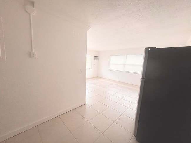 Photo - 531 C St Unidad 6