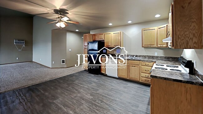 Photo - Enjoy a $500 rent credit on this beautiful 3-bedroom duplex near I-823!