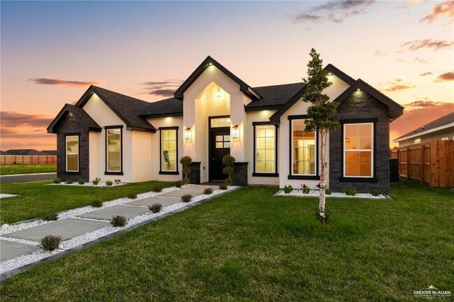 Building Photo - 19 Rabbit Run Ave