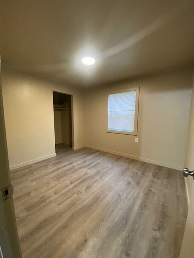 Photo - Freshly Updated Single Level One Bedroom Apartment With All Utilities Included! Unit 02