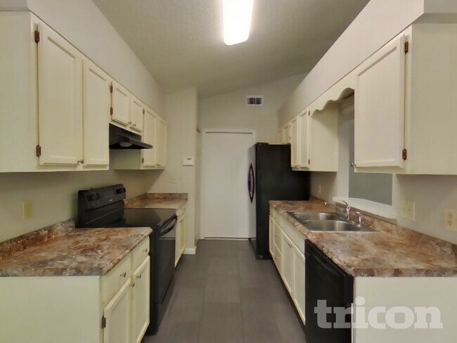 Photo - 2346 Blossom Ridge Dr N