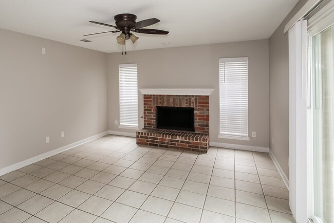 Photo - 5100 Hot Springs Trail