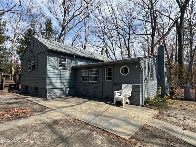 Photo - 305 Cherry St