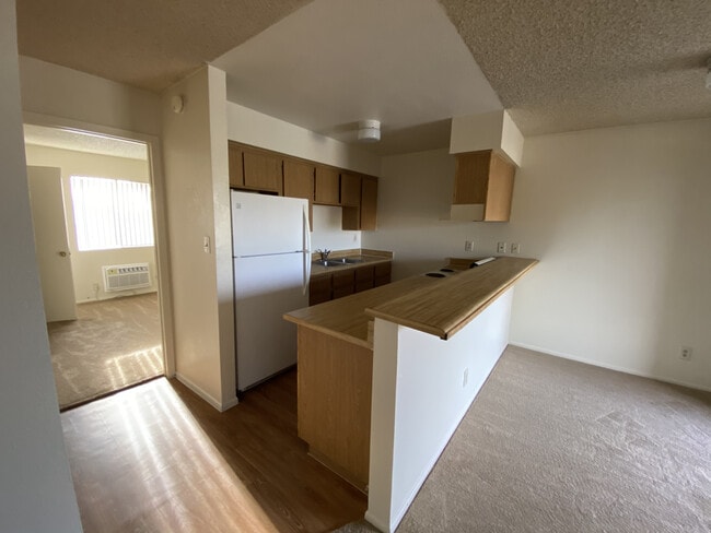 Photo - Mountain View Apartments