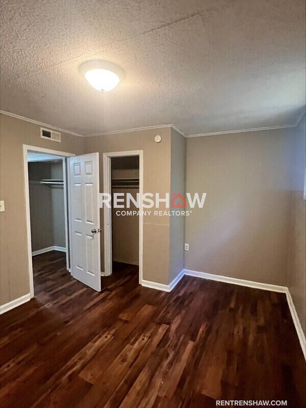 Photo - 3 Oakridge Dr Unit Apt B