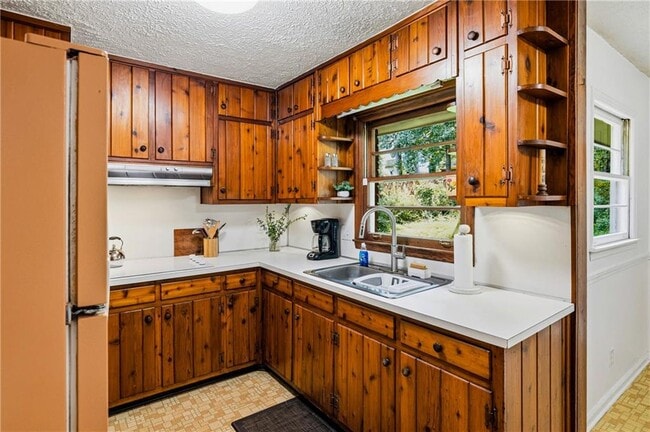 640 Farrar Ct