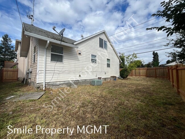 Photo - 10440 SE Division St