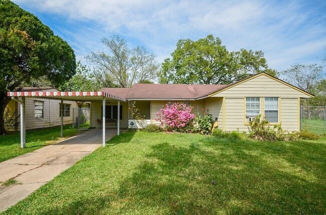 Photo - 5515 Flamingo Dr