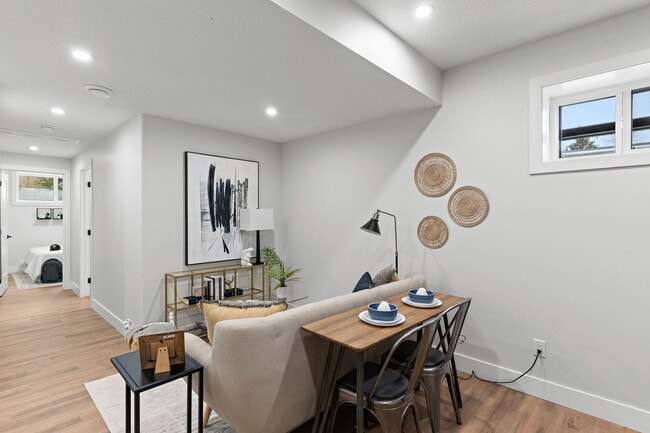 Photo - 11143-11170 70 Ave NW Unité BSMT3