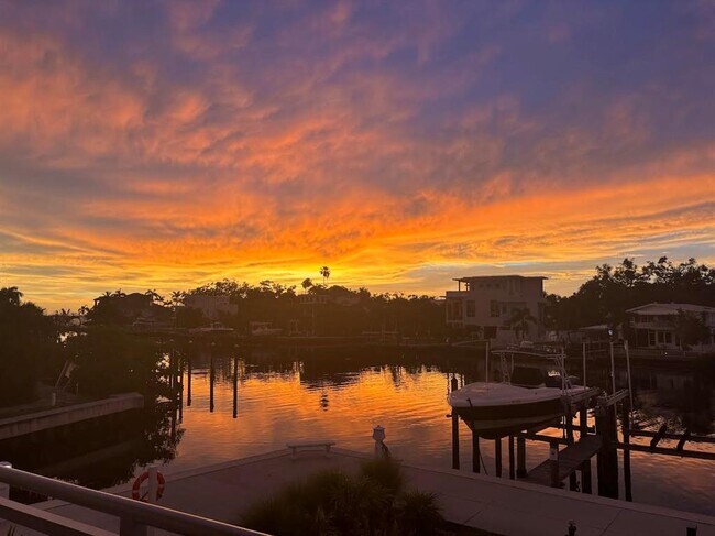 Photo - 1709 N Tamiami Trl Unit 201