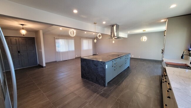 Photo - 108 Lexington Dr