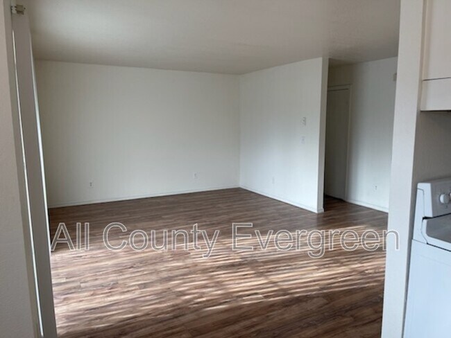 Photo - 2939 R St SE Unidad 1