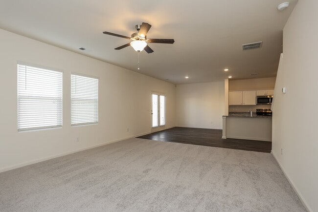 Photo - 7631 Saffron Ave