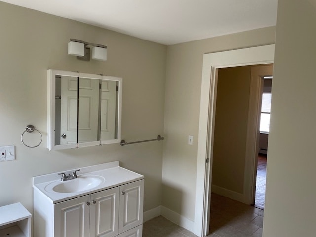 Bath - 10 Dickinson Ave Unit 1st Floor