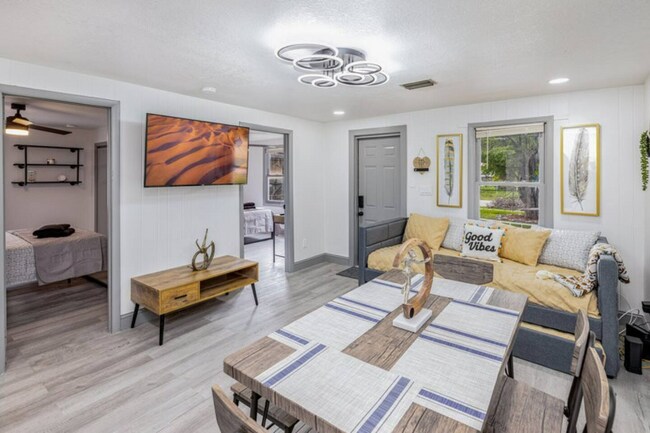 Photo - 7524 Marietta St