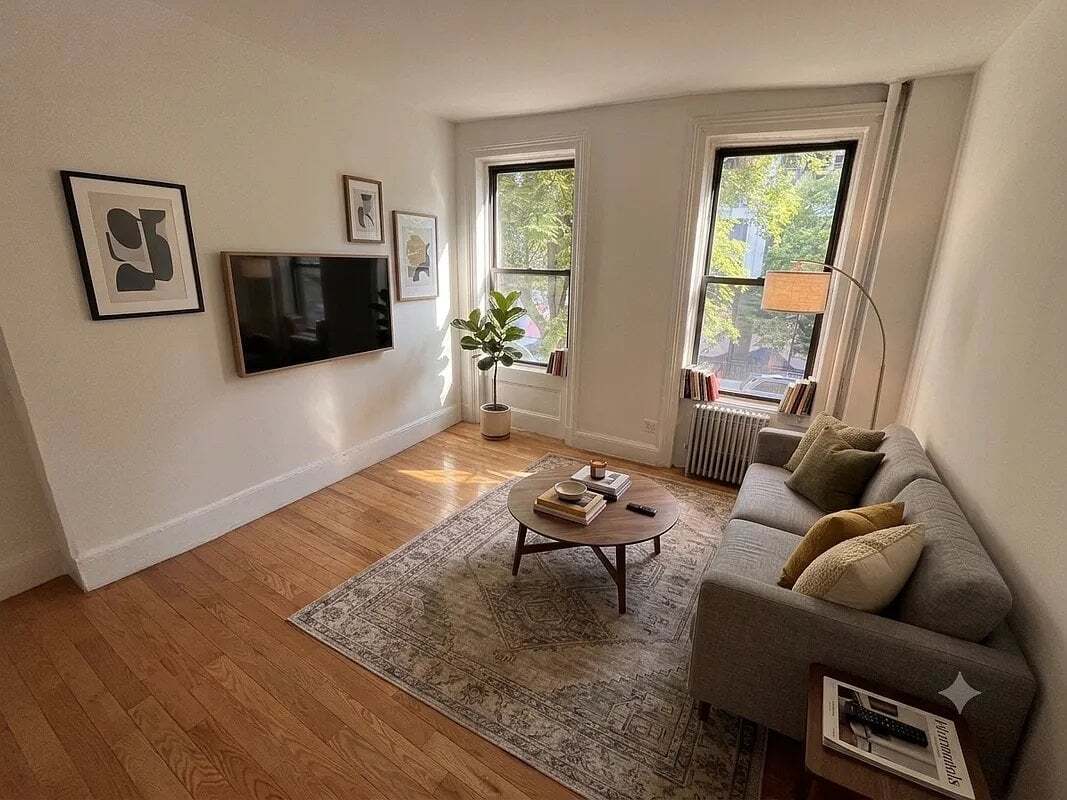 Photo - 503 W 45th St Unit 2E