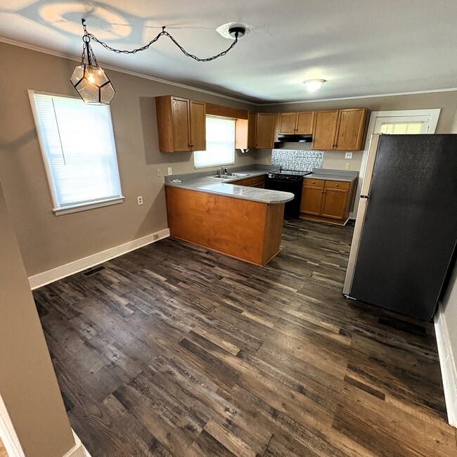 Photo - 1603 Pratt Ave NE